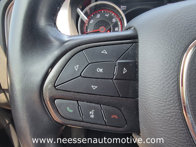 Vehicle image 18 of 33