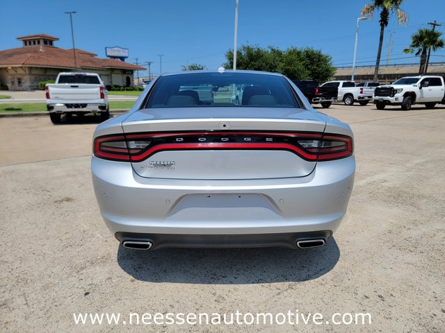 Vehicle image 5 of 33