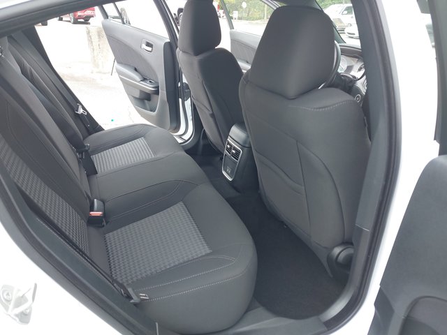 2023 Dodge Charger SXT Image 11 of 35