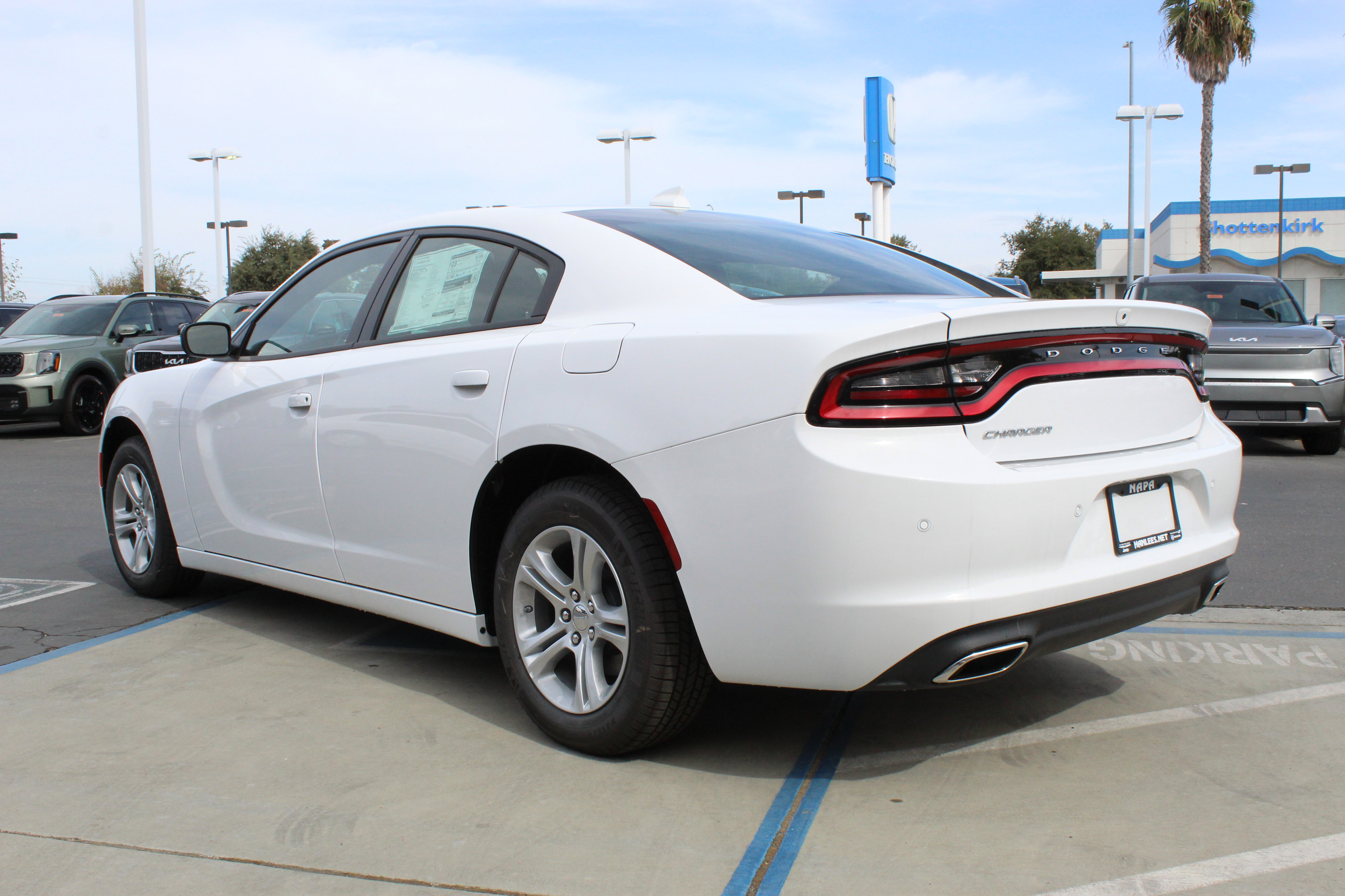 Vehicle image 7 of 26