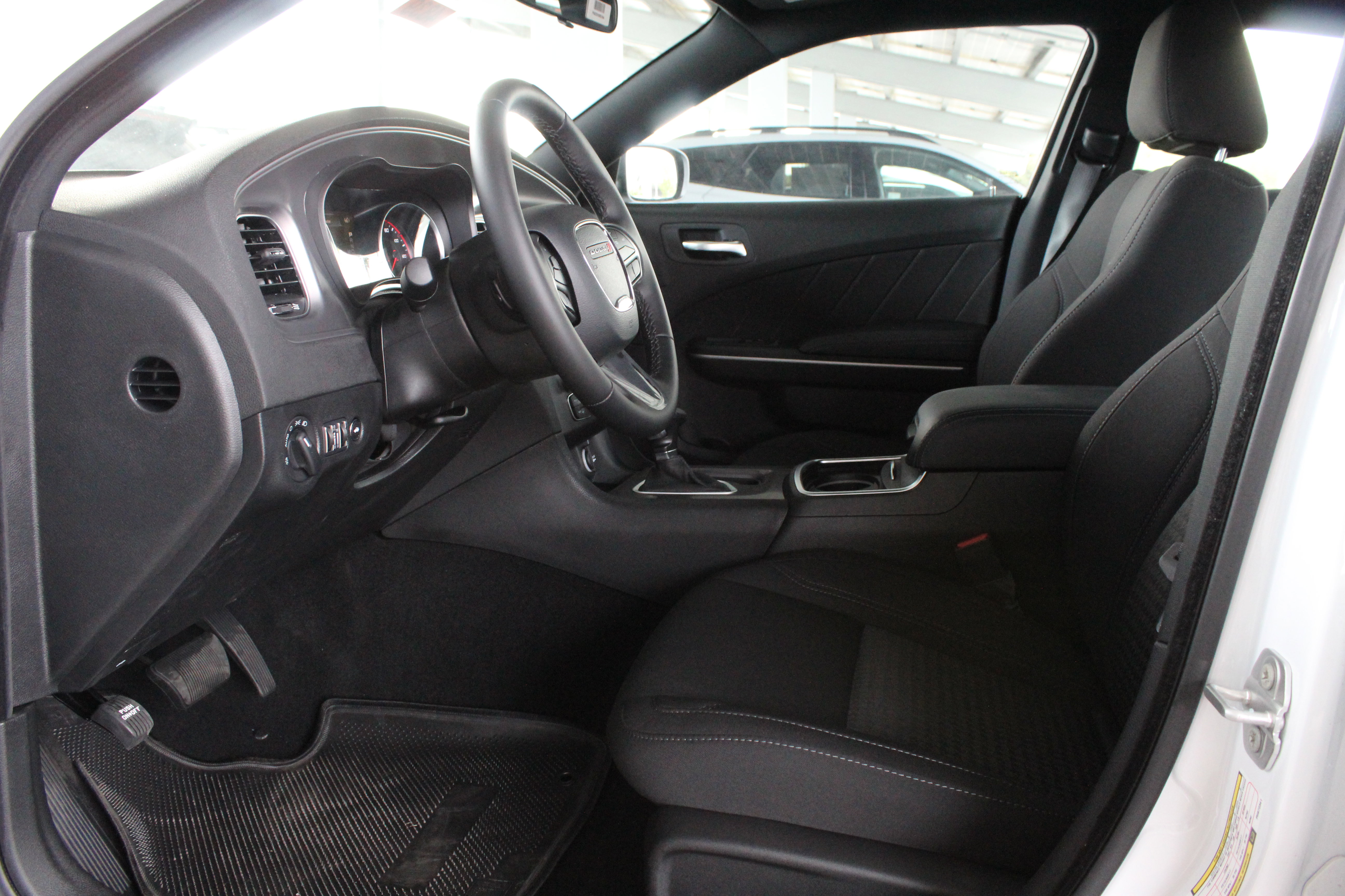 Vehicle image 9 of 26