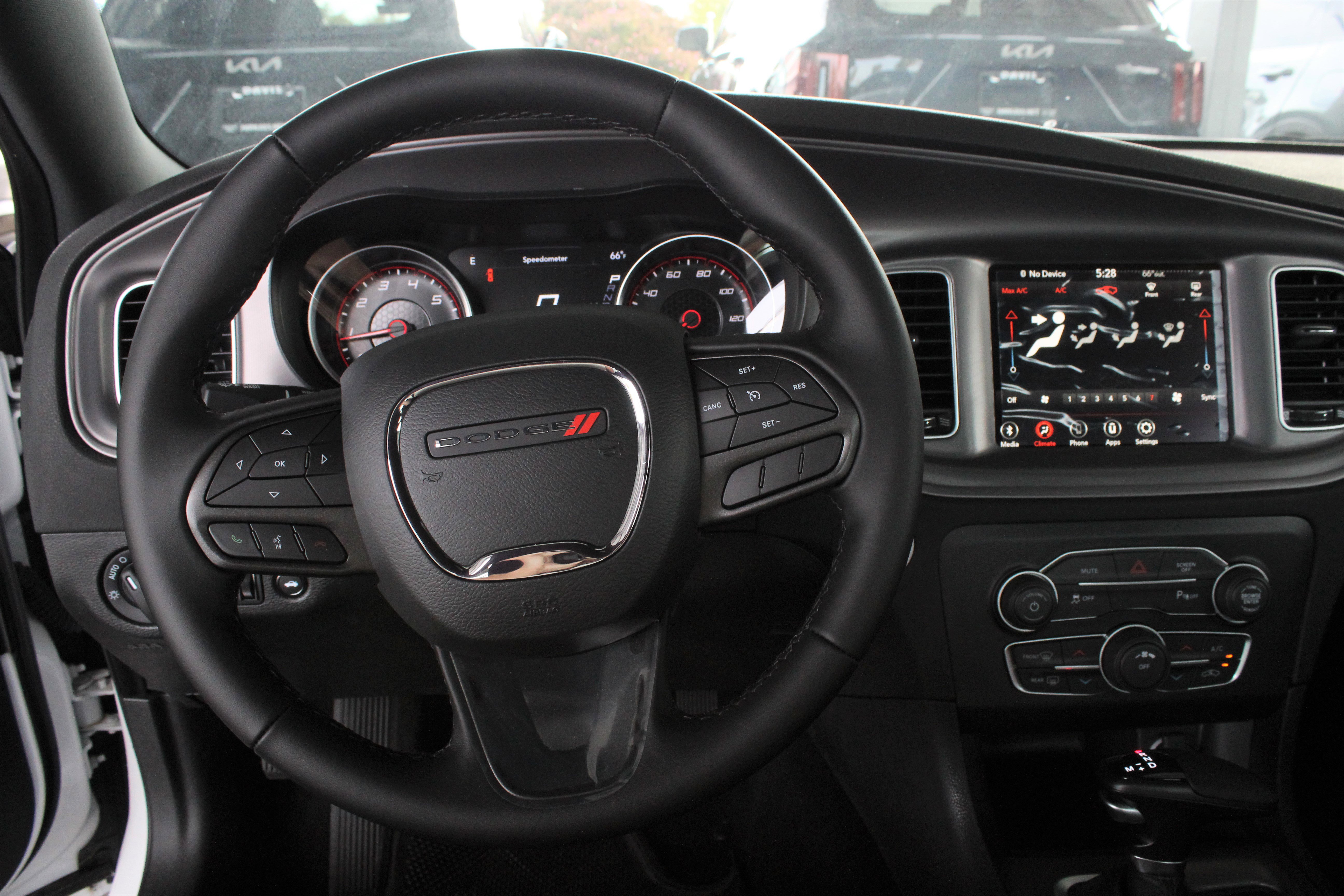 Vehicle image 14 of 26