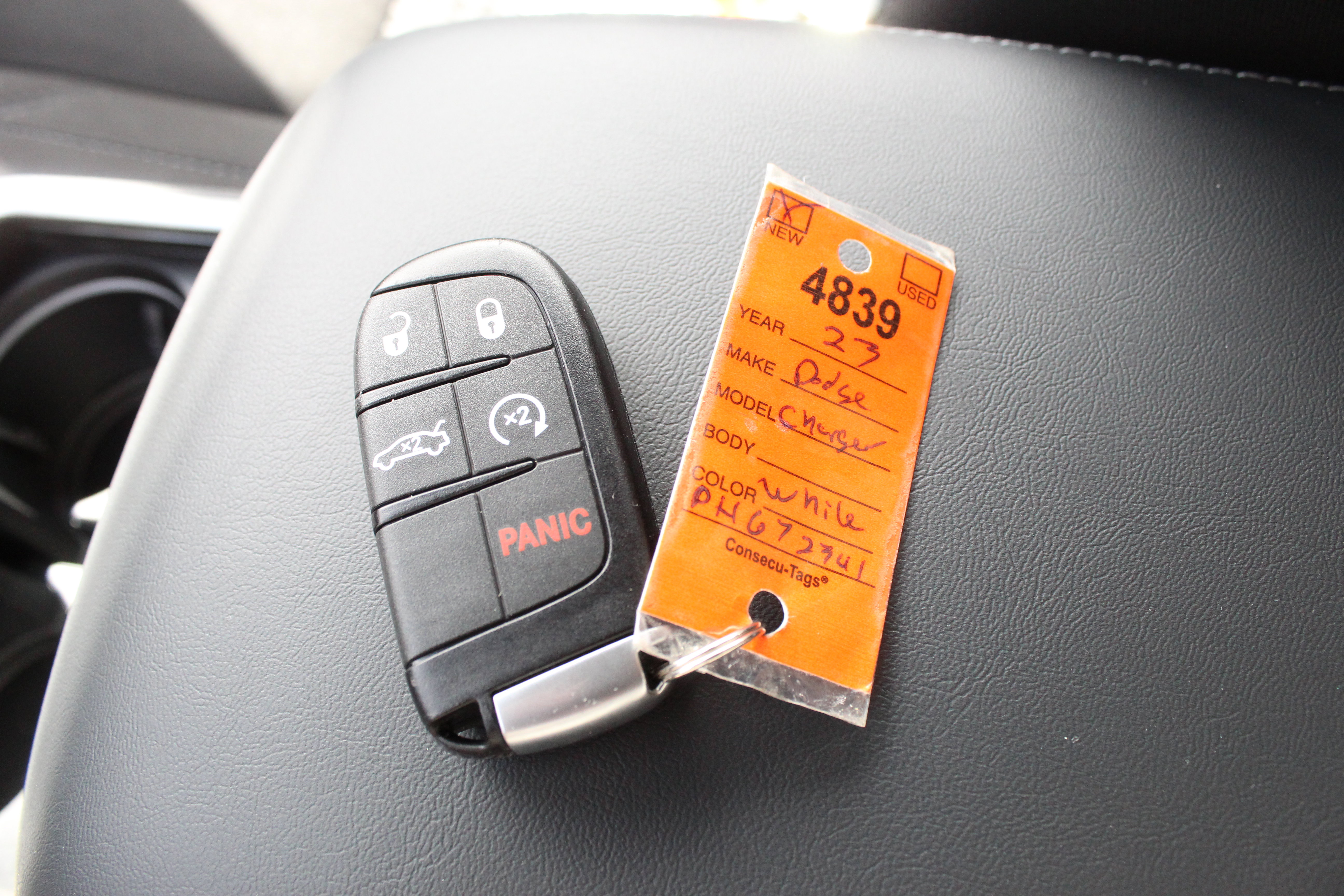 Vehicle image 24 of 26