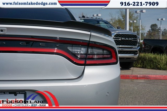 Vehicle image 7 of 23