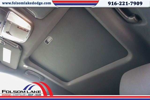 Vehicle image 12 of 23