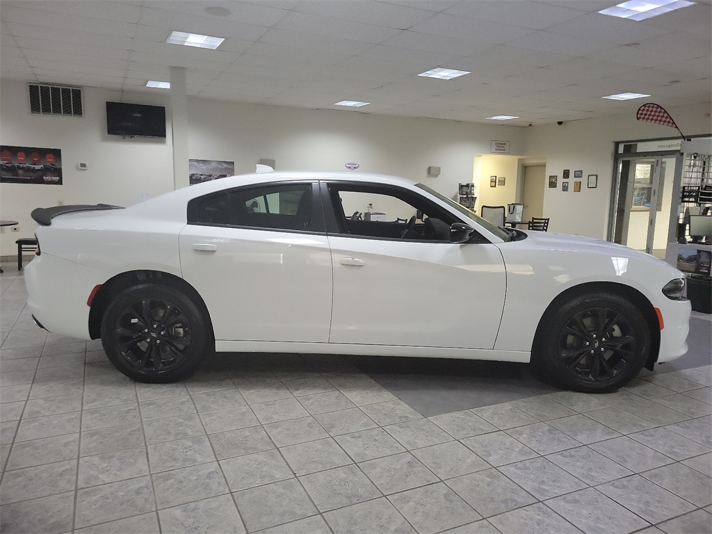 Vehicle image 2 of 17