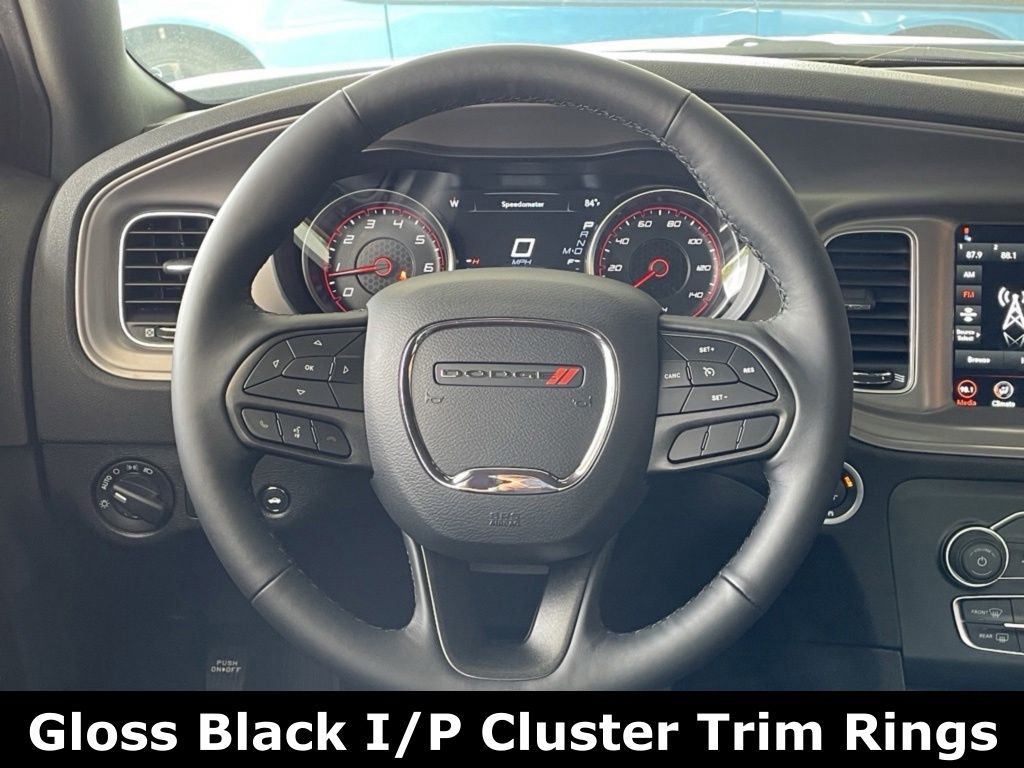 Vehicle image 16 of 34