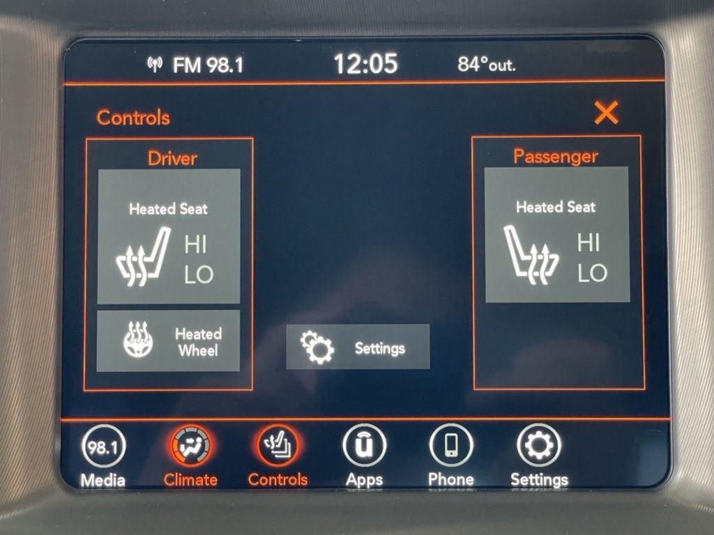 Vehicle image 25 of 34