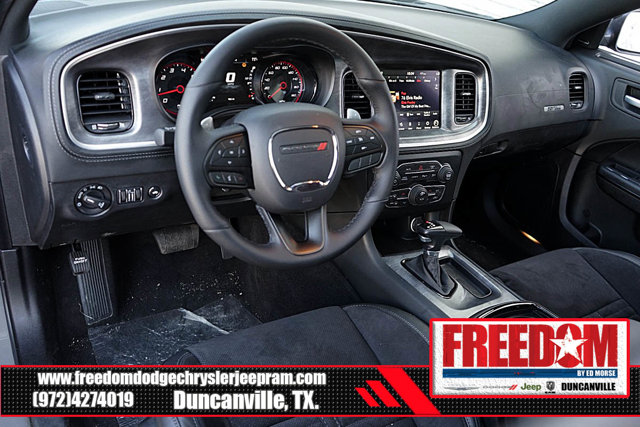 Vehicle image 10 of 48