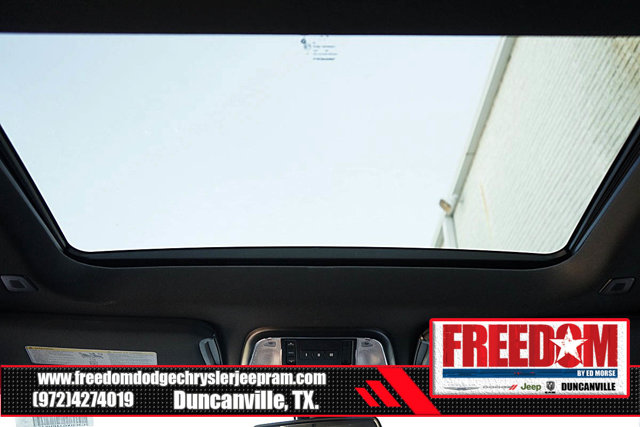 Vehicle image 38 of 48
