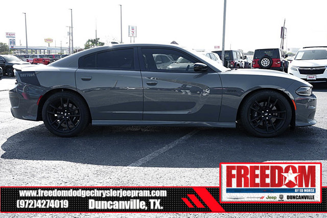 Vehicle image 4 of 48