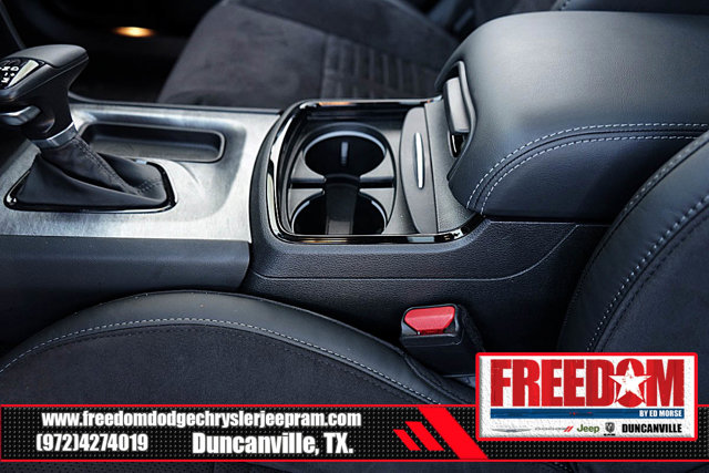 Vehicle image 34 of 48