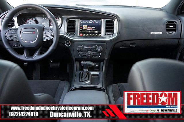 Vehicle image 11 of 48