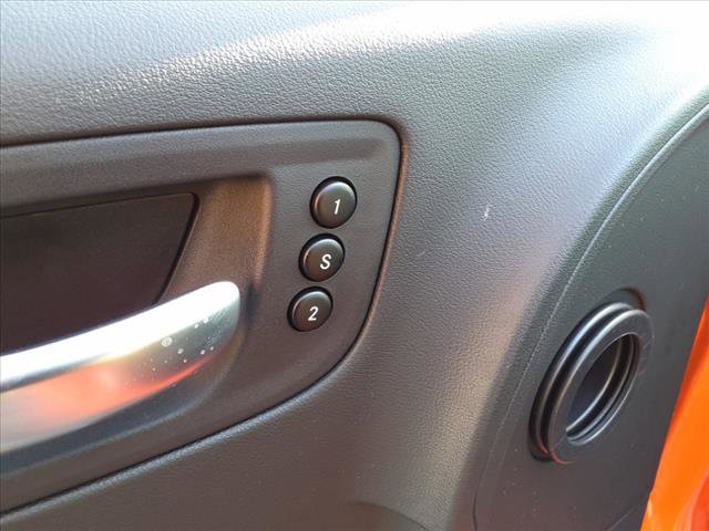 Vehicle image 16 of 22
