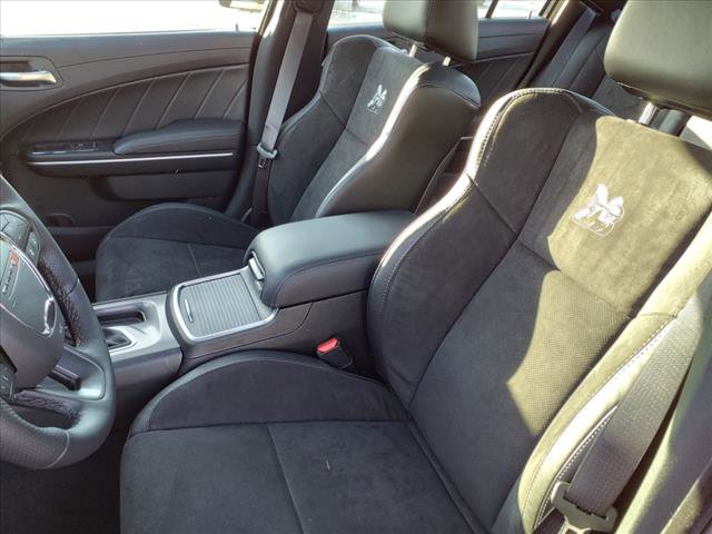 Vehicle image 12 of 22