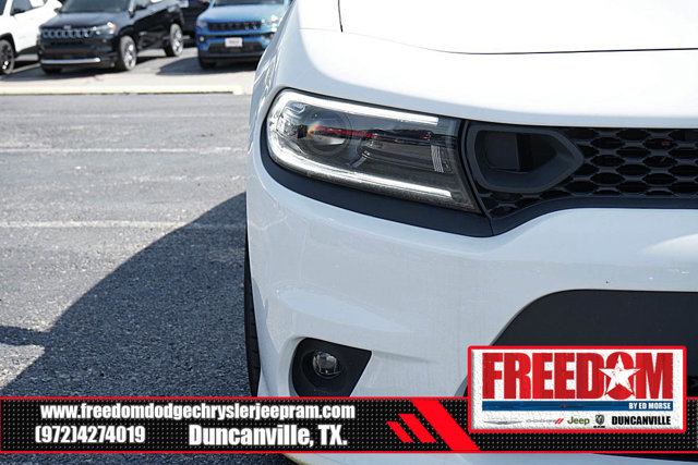 Vehicle image 42 of 44