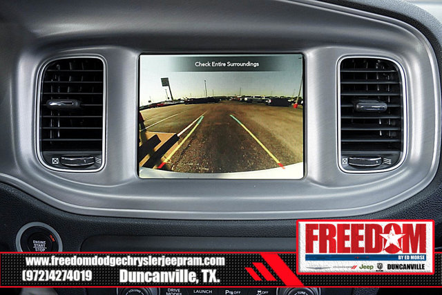 Vehicle image 21 of 44