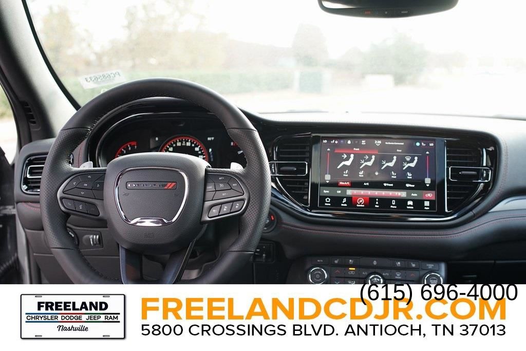 Vehicle image 20 of 24