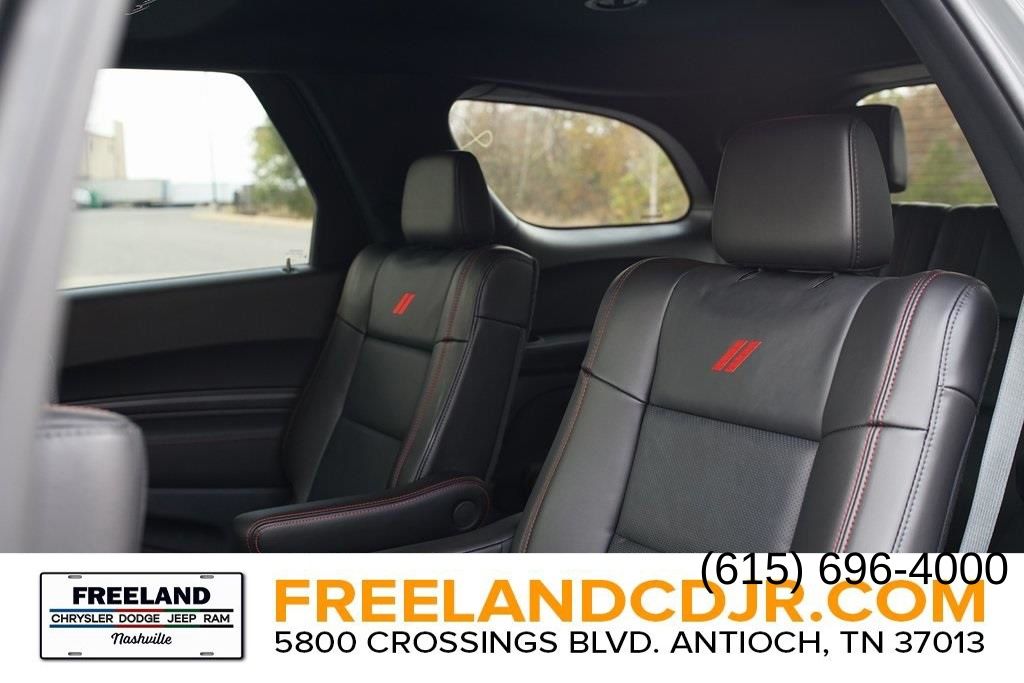 Vehicle image 14 of 24