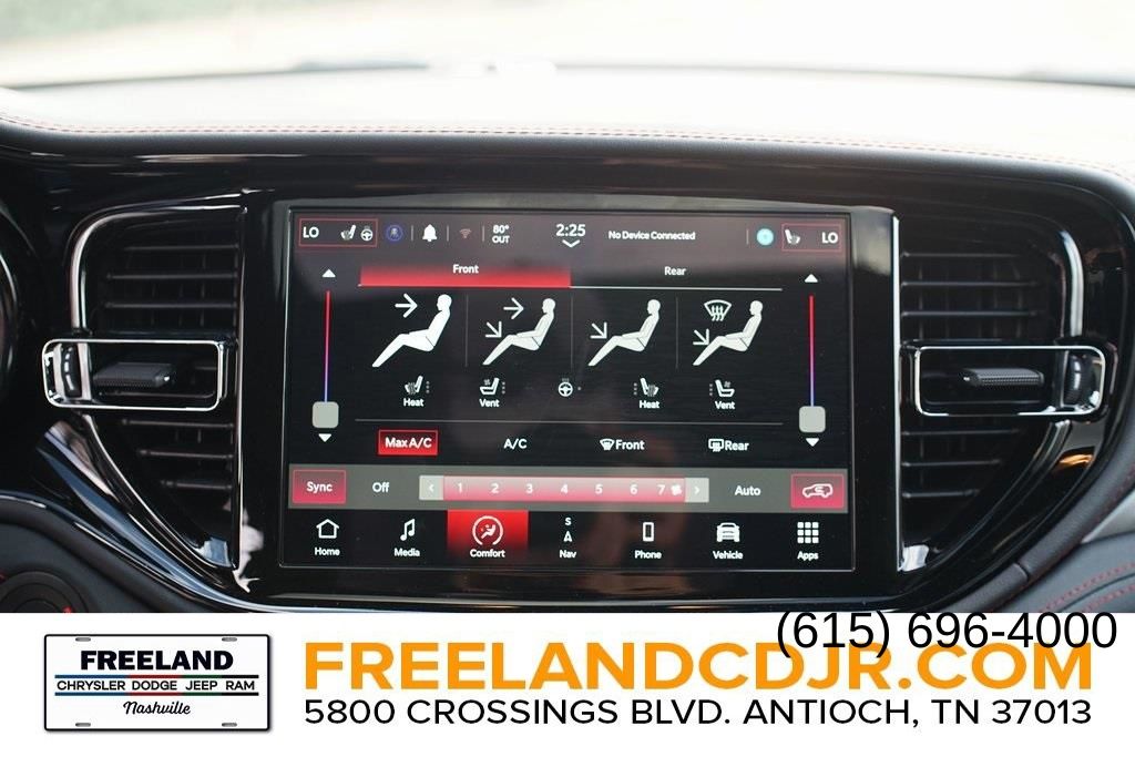 Vehicle image 19 of 24
