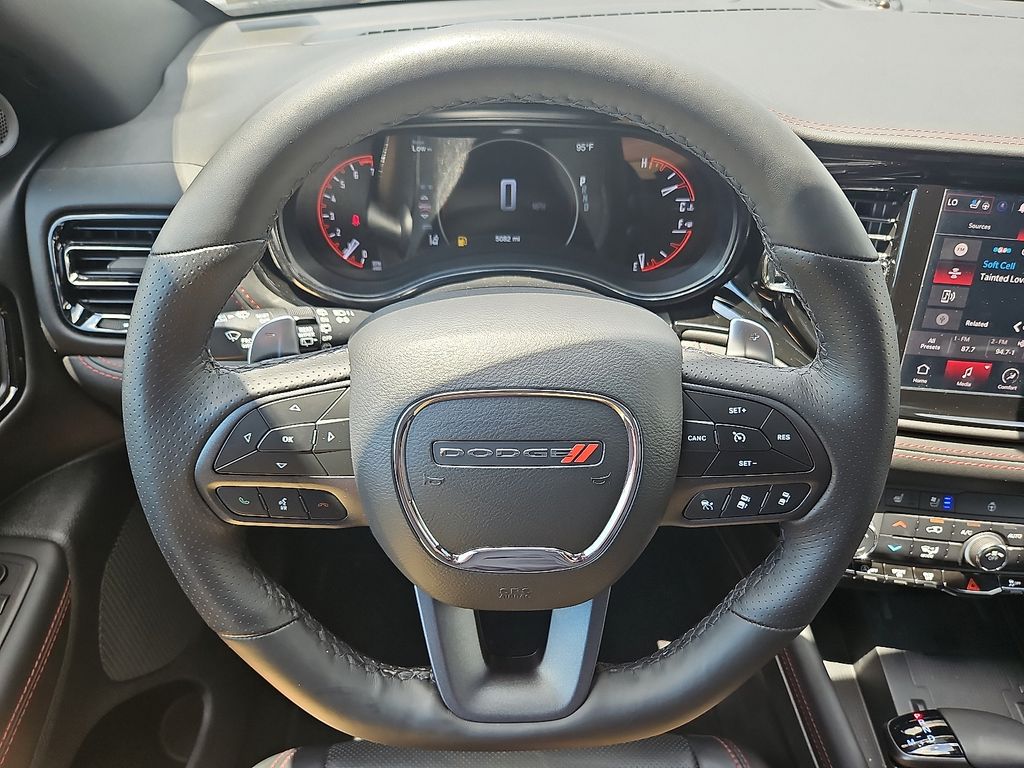 Vehicle image 16 of 19