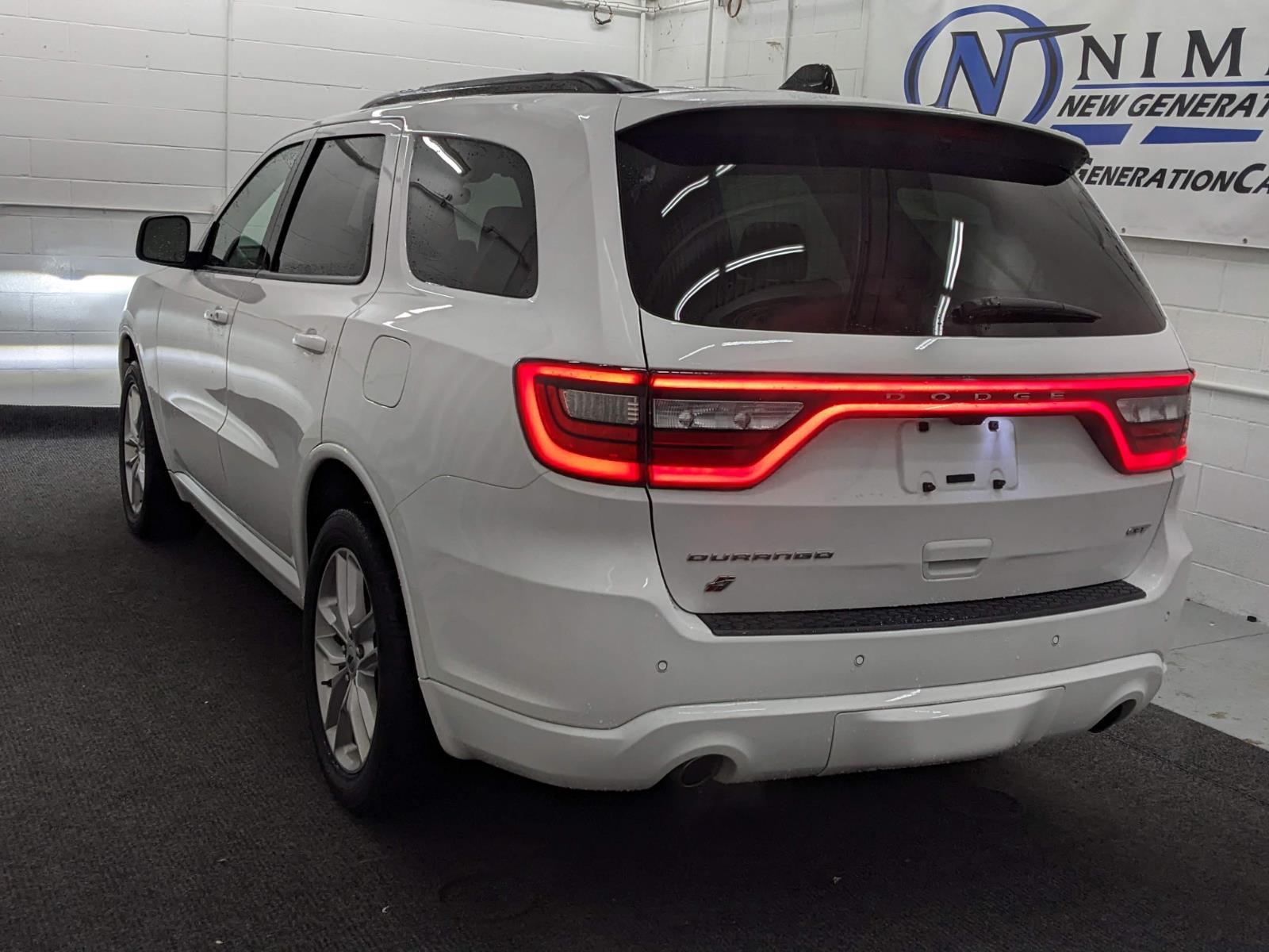 Vehicle image 6 of 39