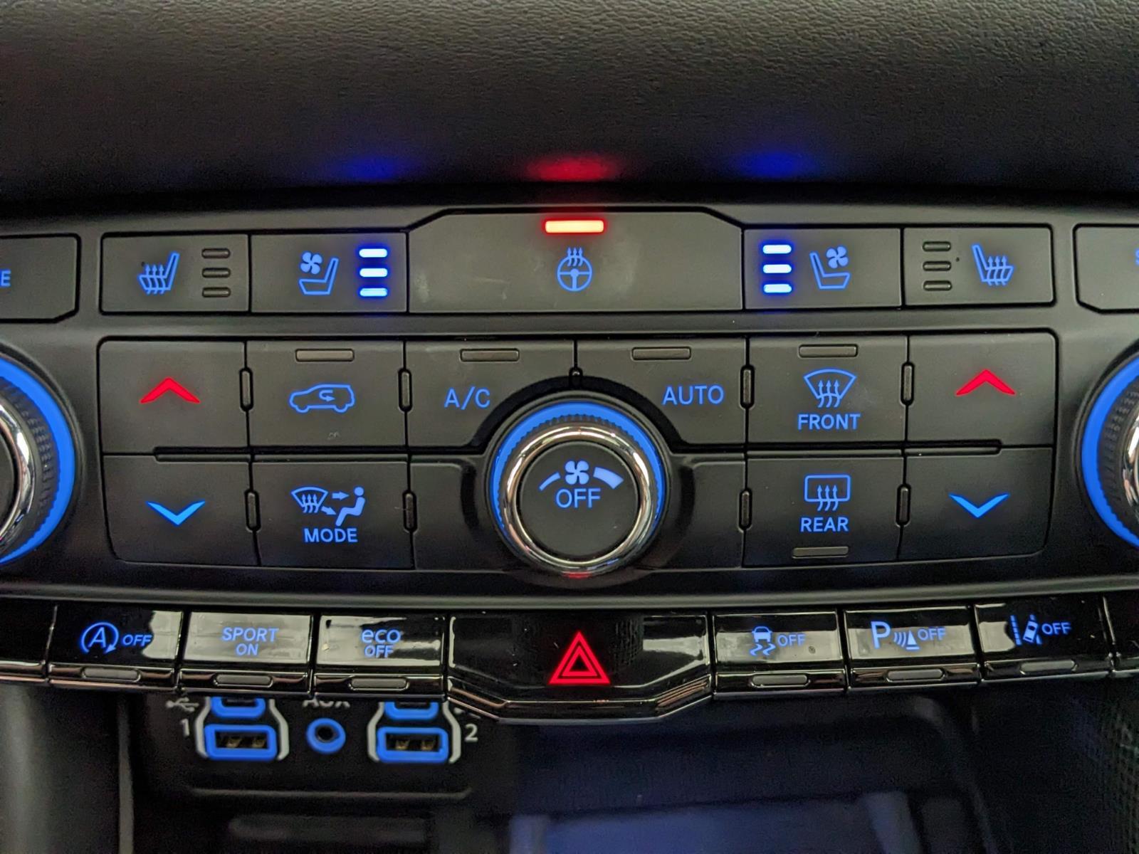 Vehicle image 10 of 39