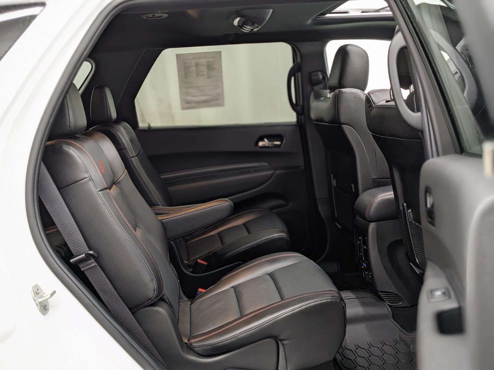 Vehicle image 25 of 39