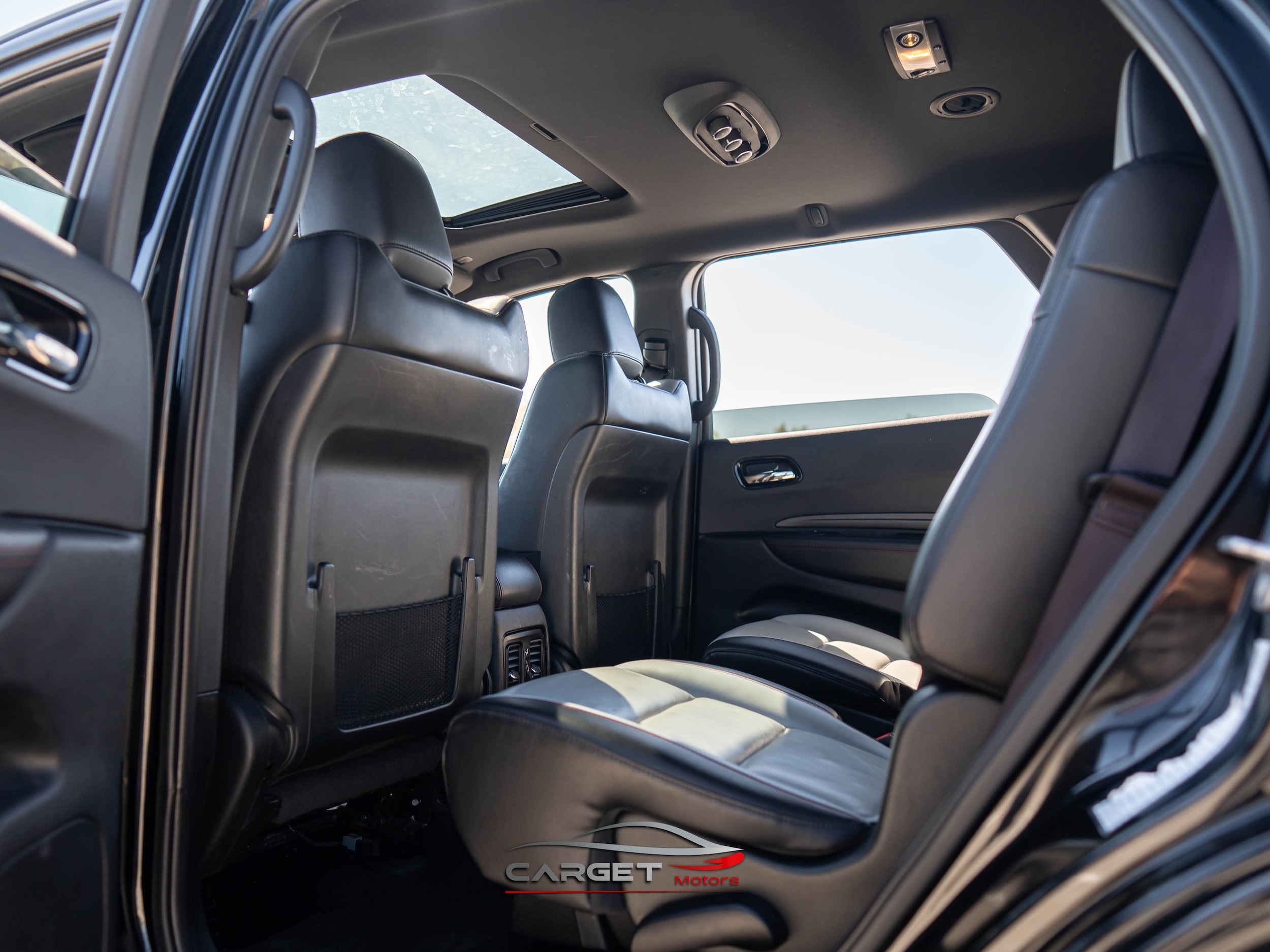 Vehicle image 21 of 52