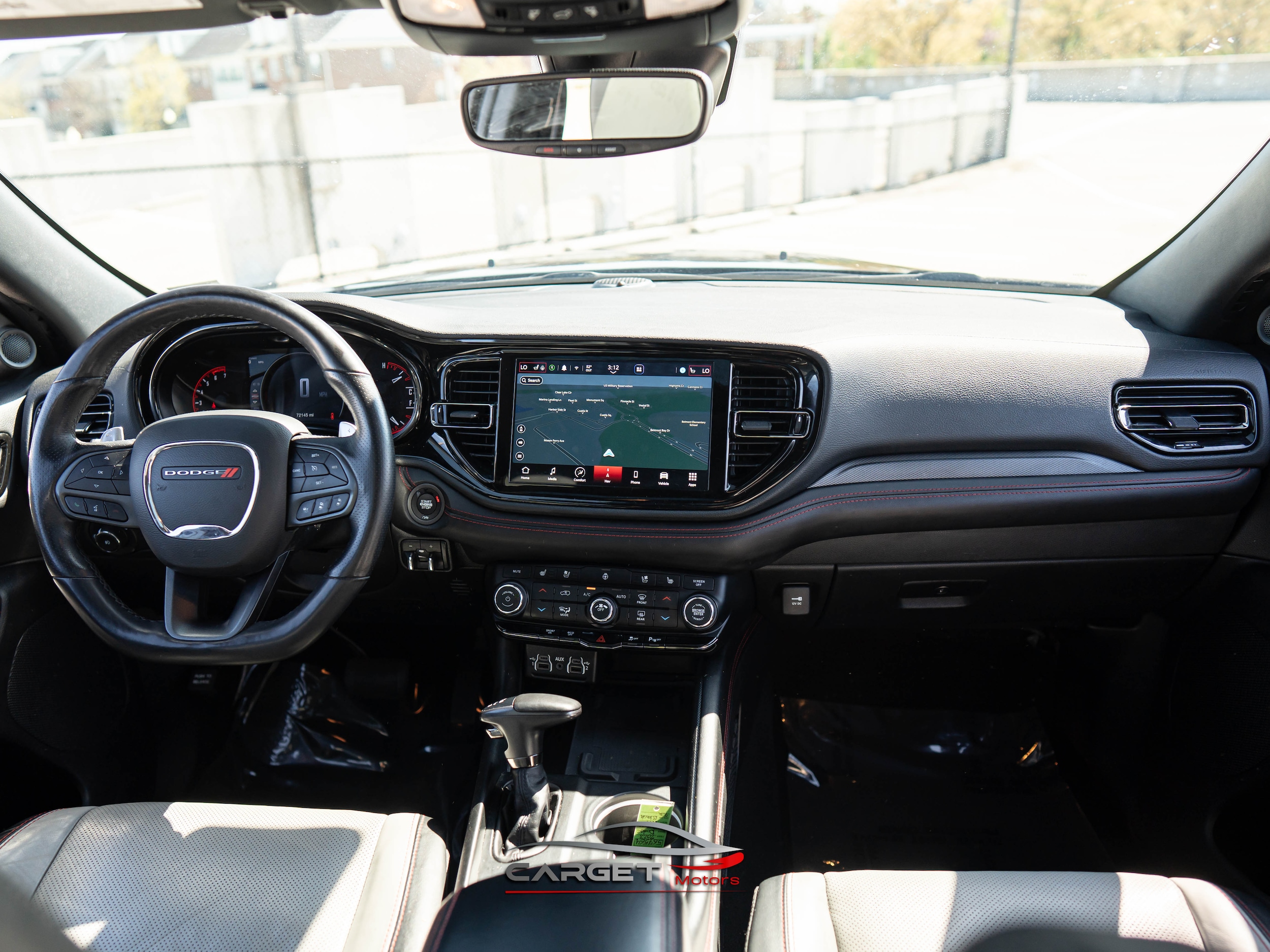 Vehicle image 13 of 52