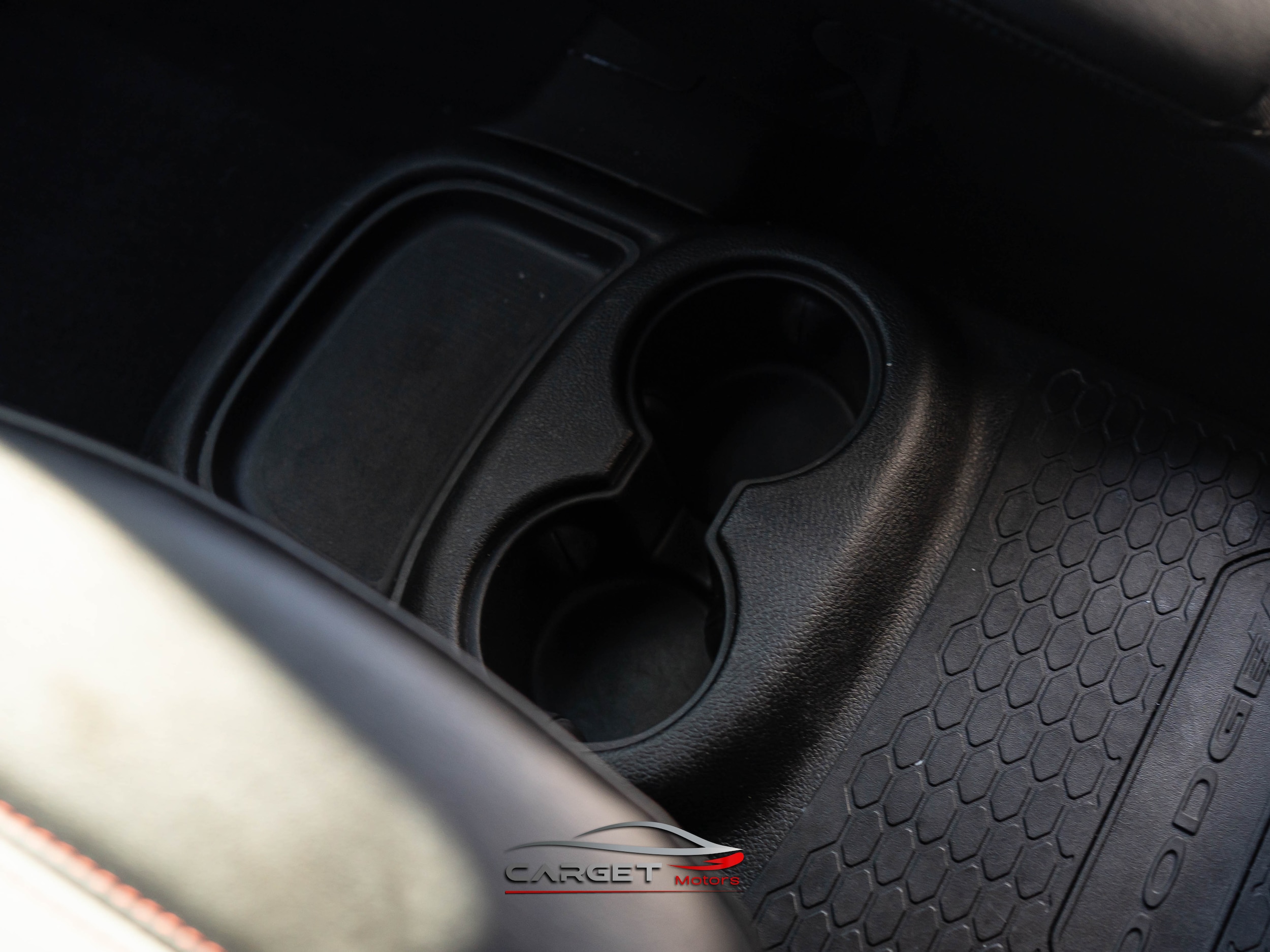 Vehicle image 23 of 52