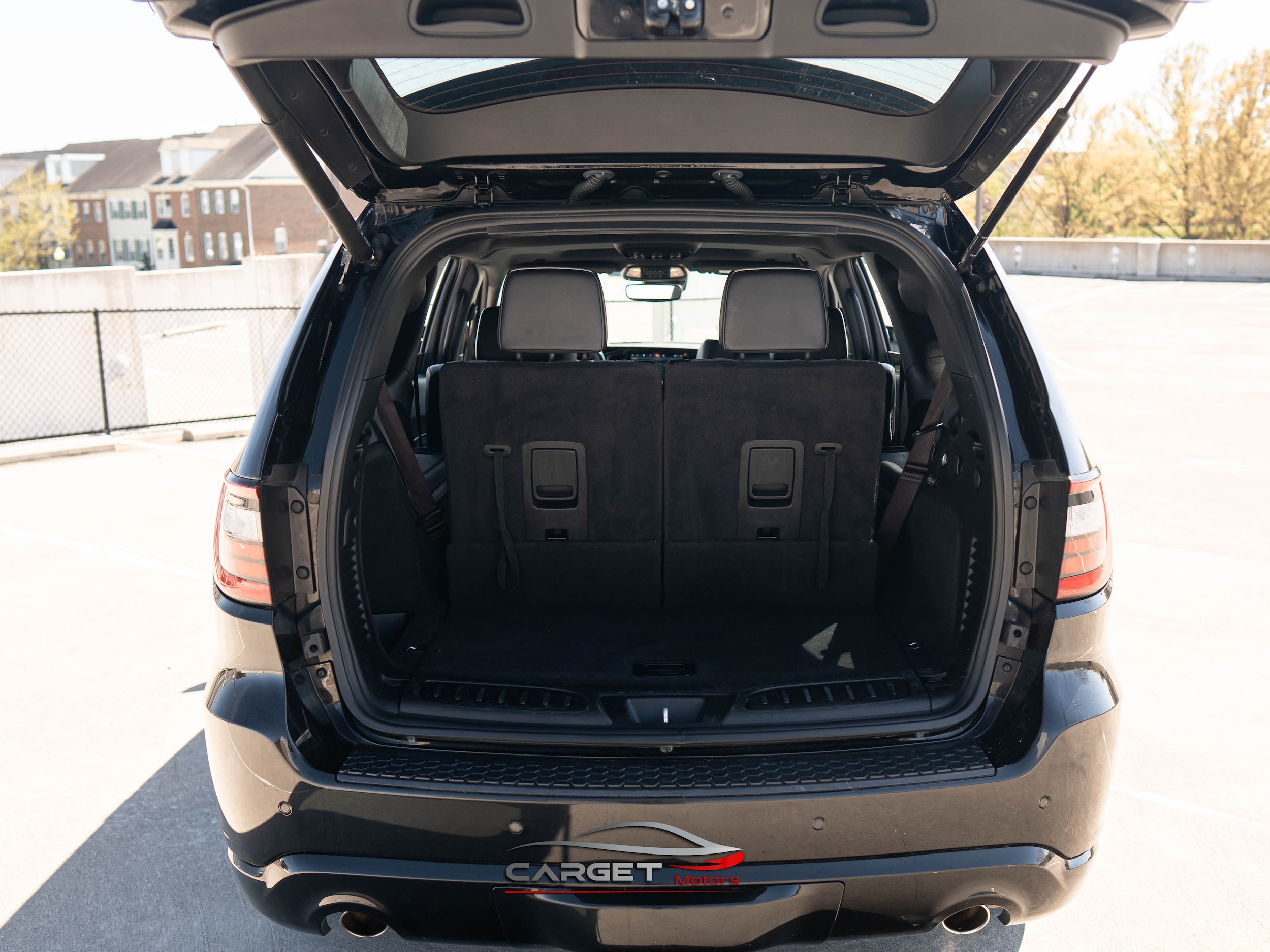 Vehicle image 46 of 52