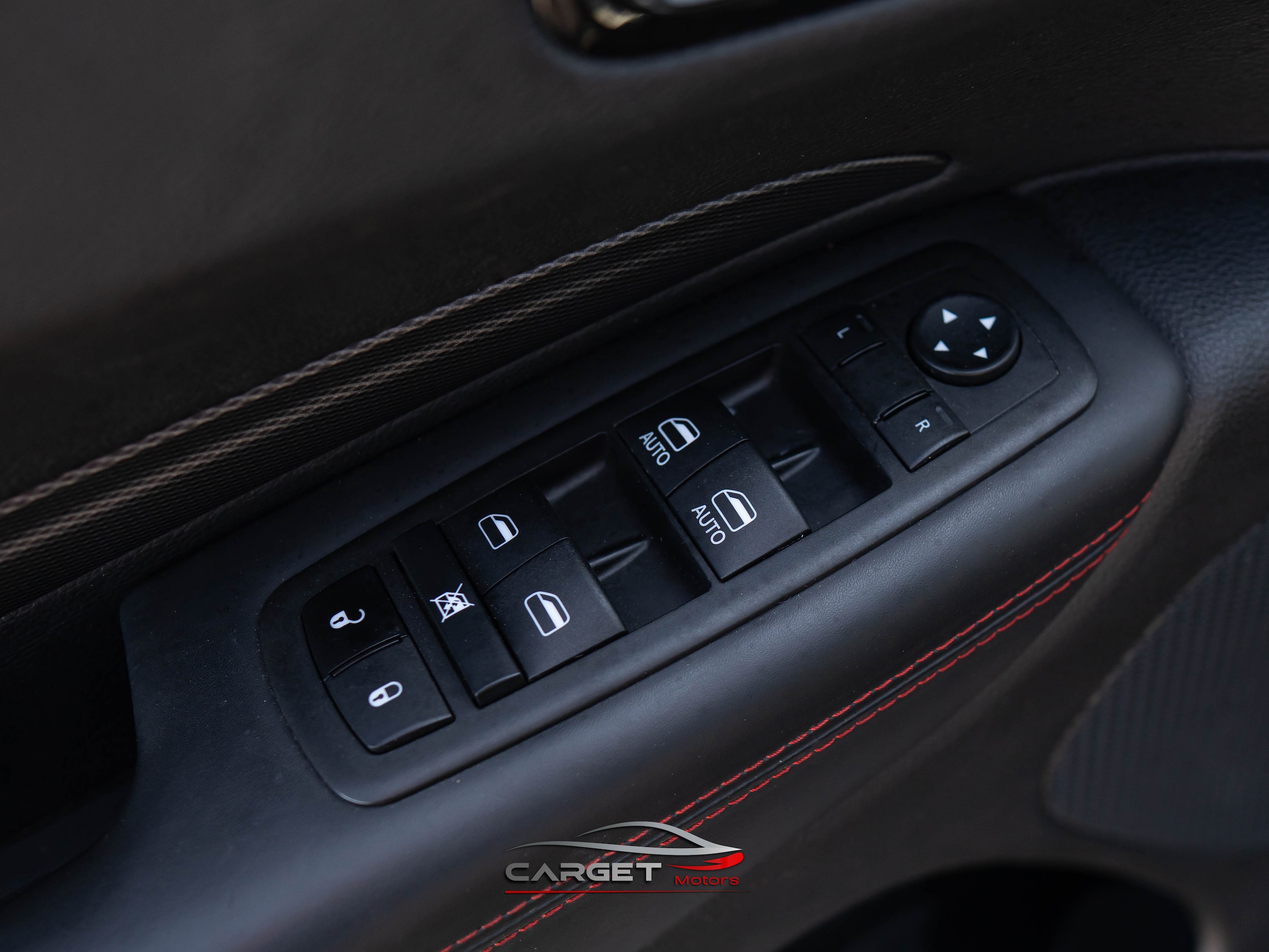 Vehicle image 41 of 52