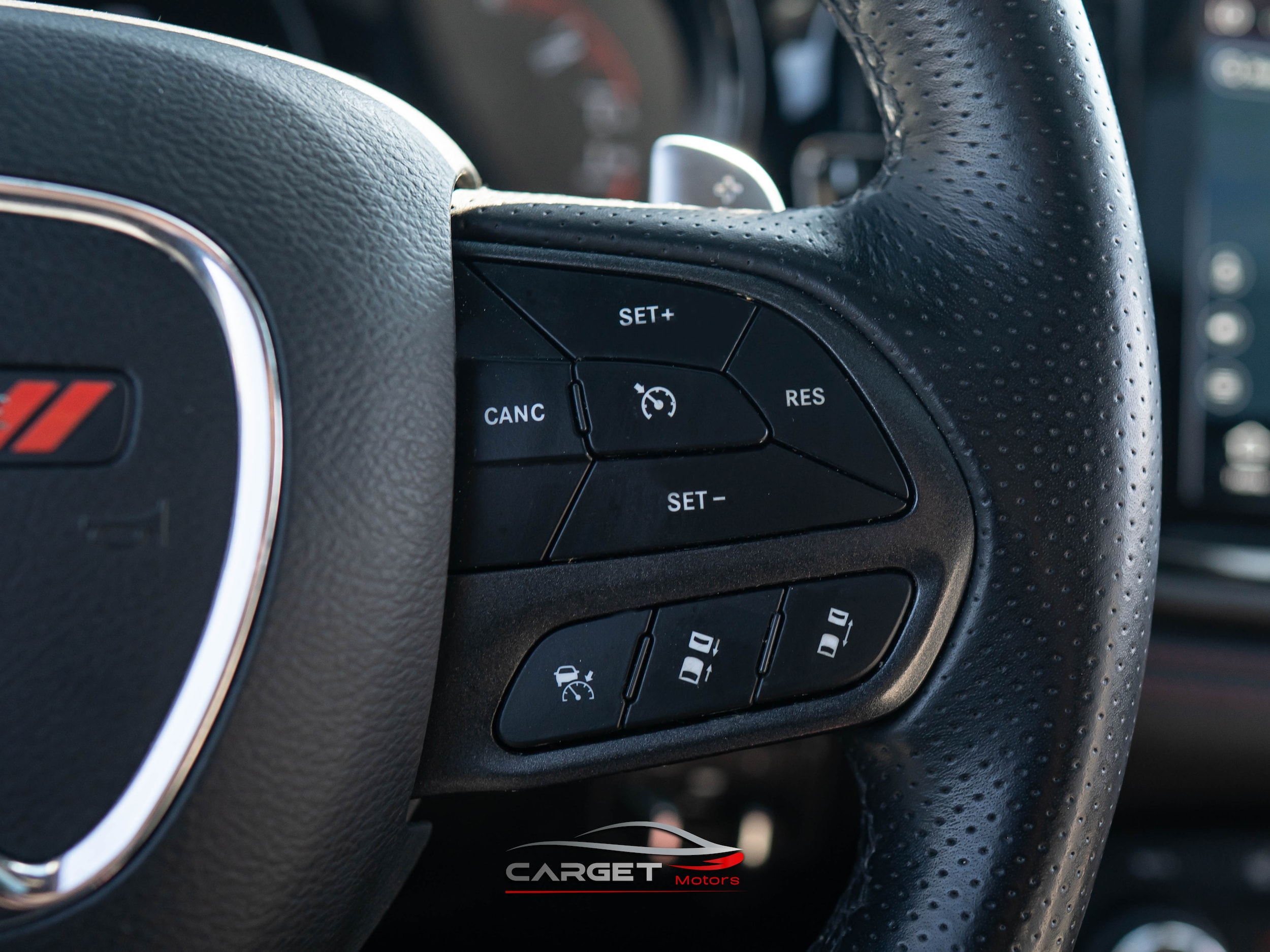 Vehicle image 26 of 52