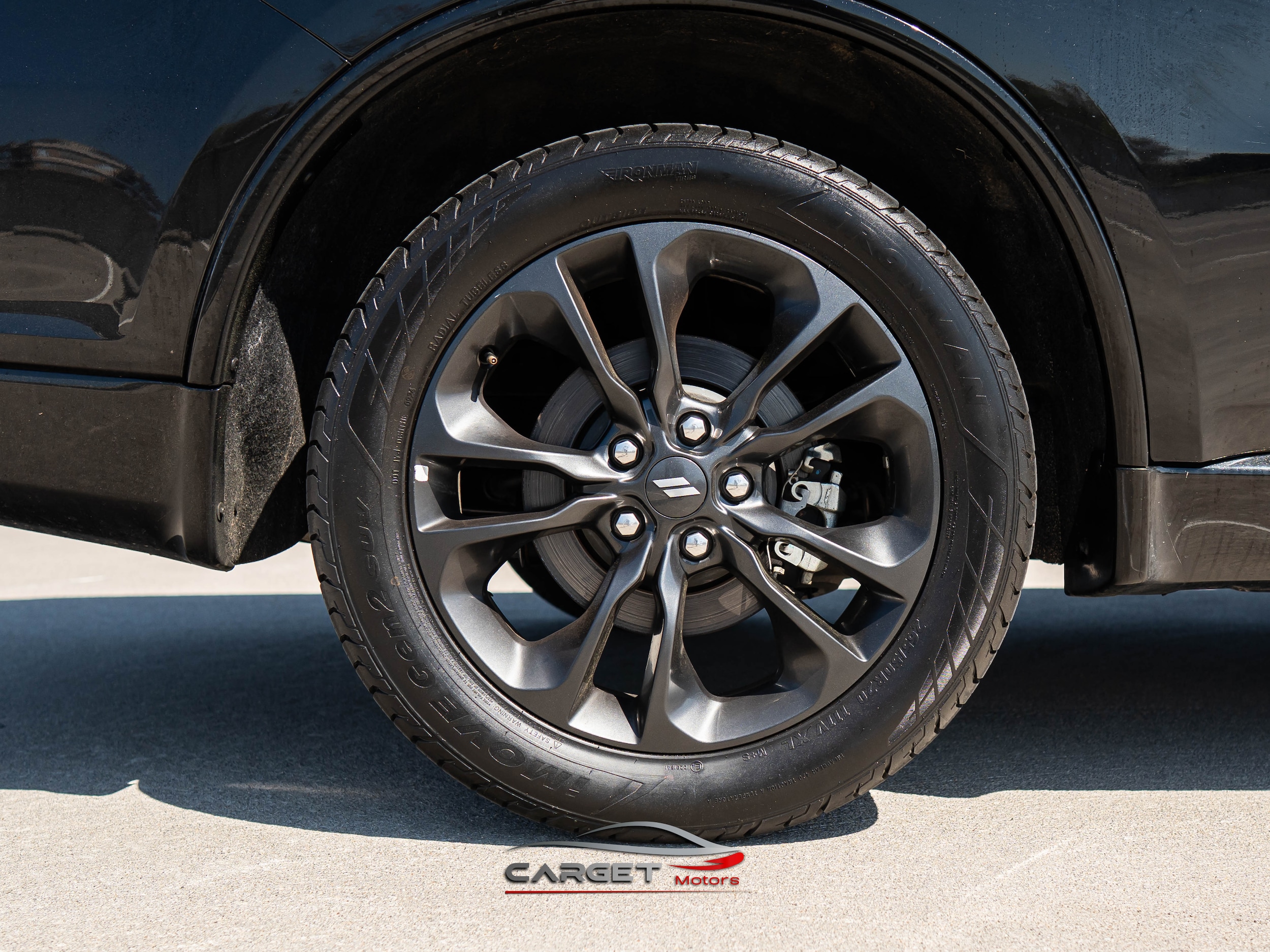 Vehicle image 10 of 52