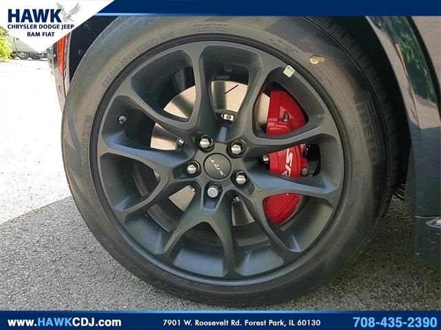 Vehicle image 10 of 24