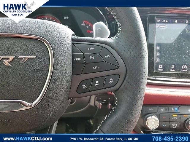 Vehicle image 17 of 24