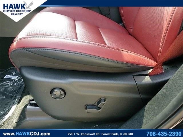 Vehicle image 13 of 24