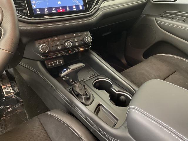 Vehicle image 24 of 41