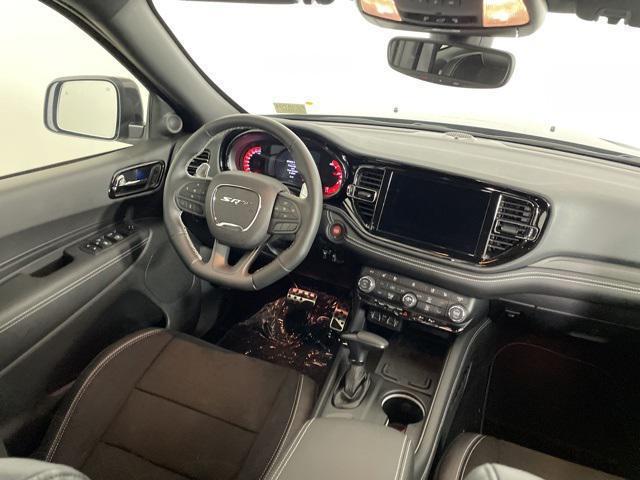 Vehicle image 32 of 41