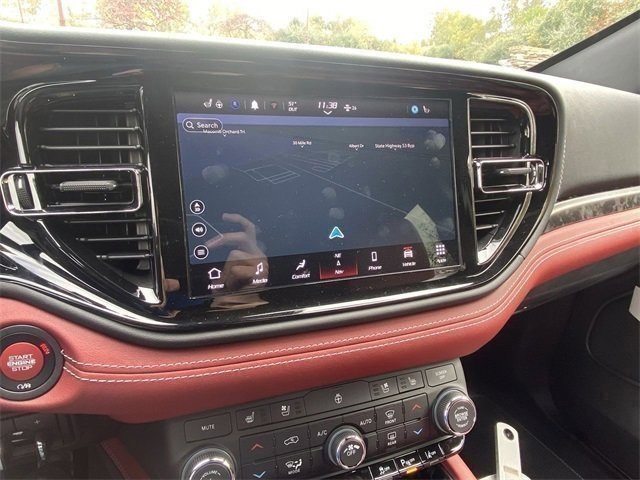 Vehicle image 17 of 26