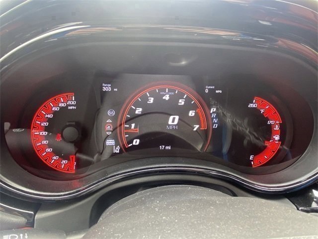 Vehicle image 14 of 26