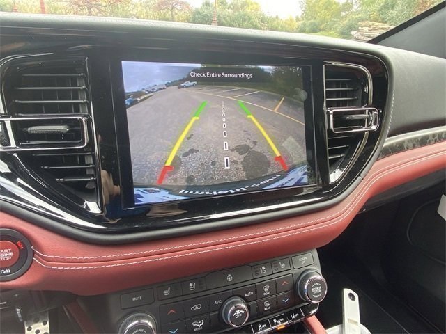 Vehicle image 16 of 26
