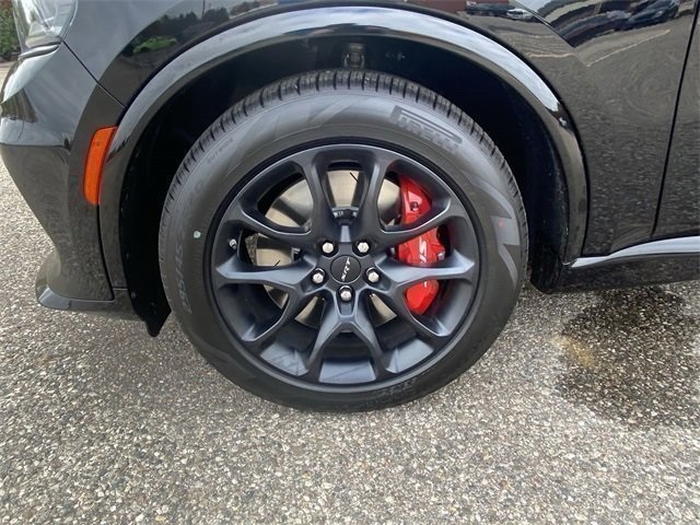 Vehicle image 9 of 26