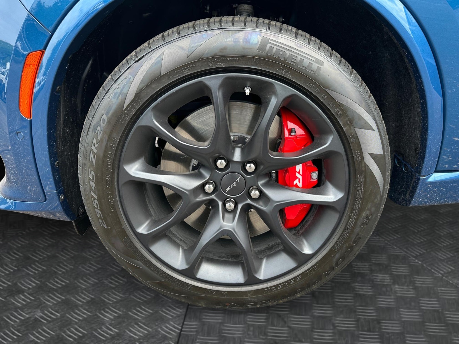 Vehicle image 17 of 36