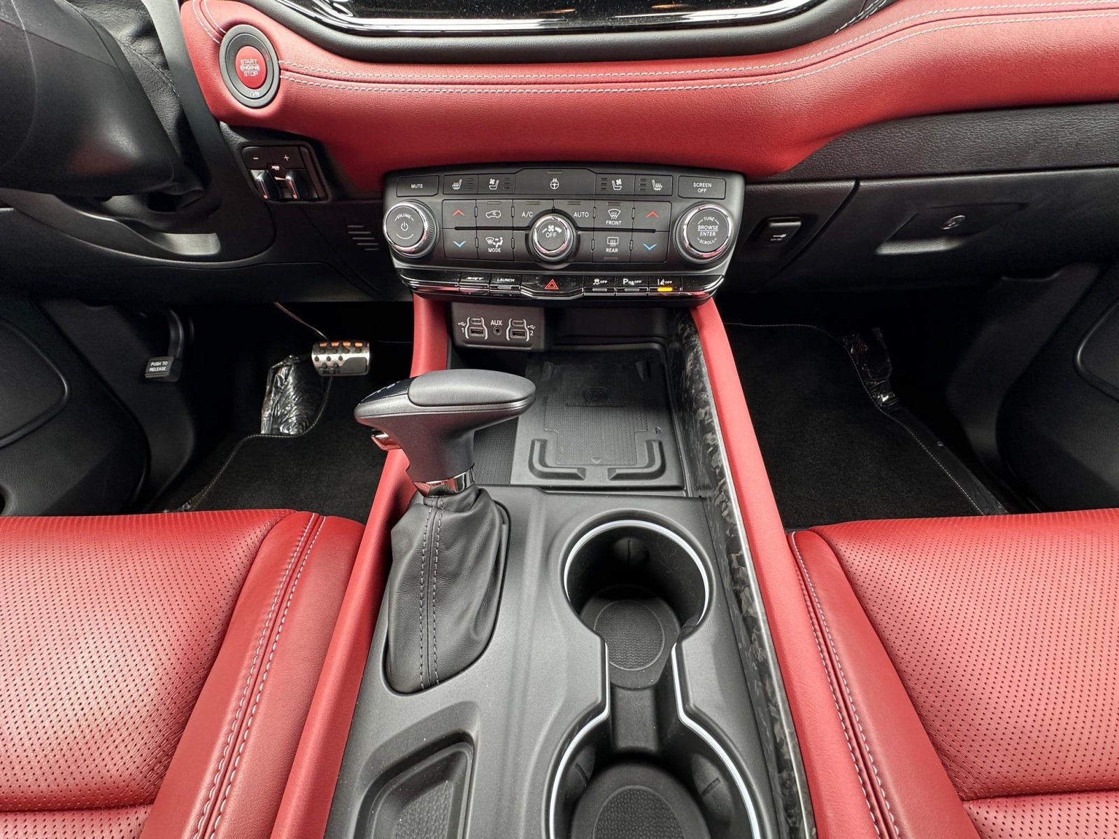Vehicle image 14 of 36
