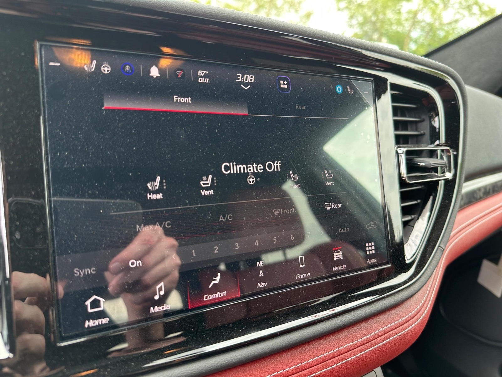 Vehicle image 23 of 36