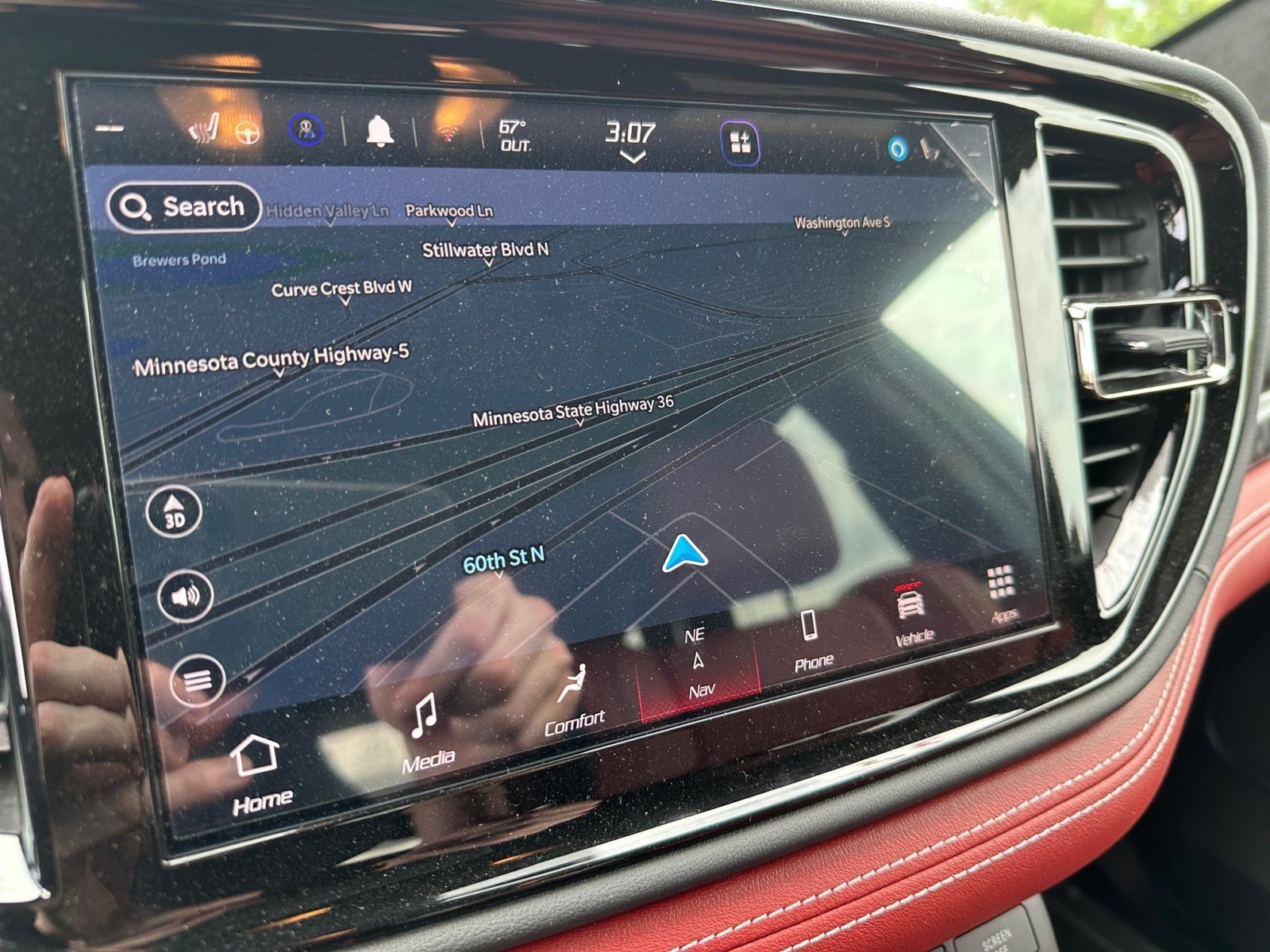 Vehicle image 22 of 36