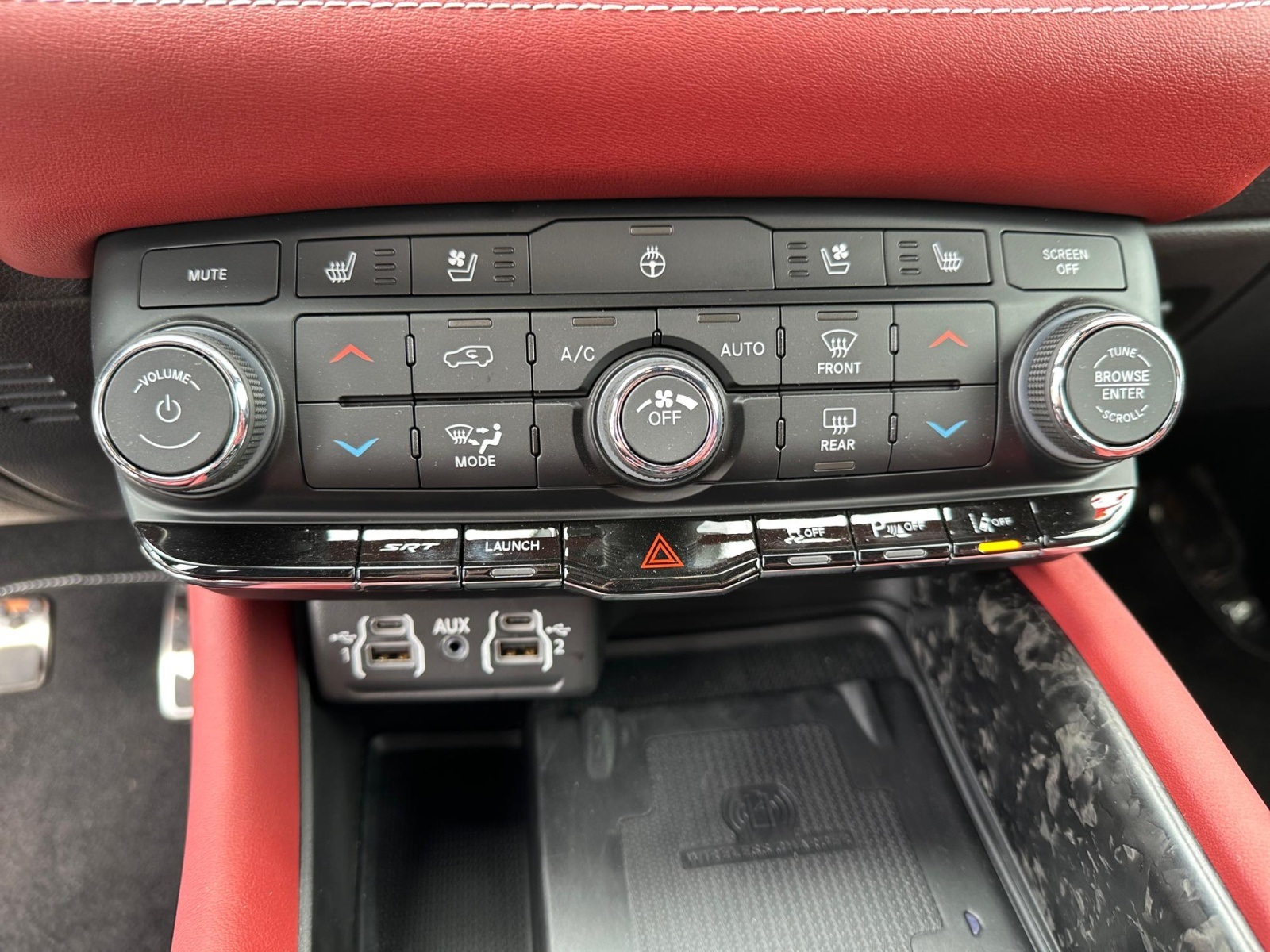Vehicle image 24 of 36