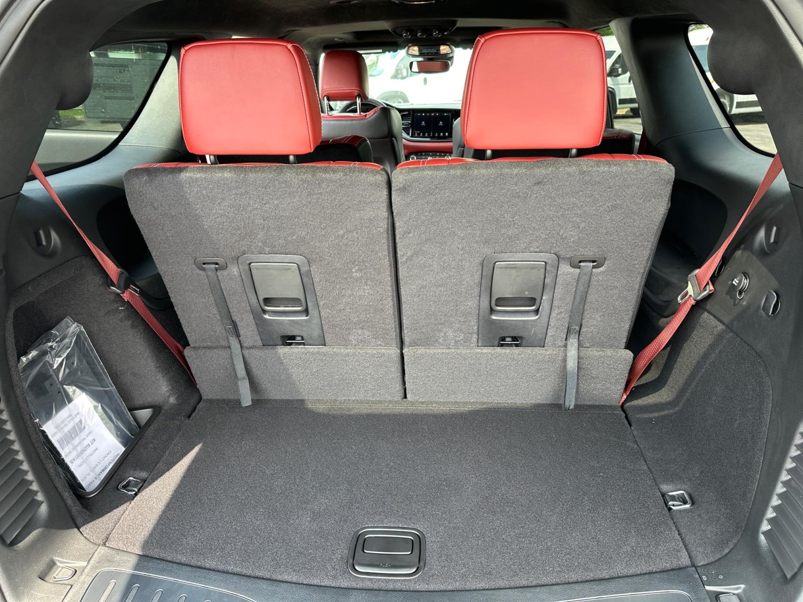 Vehicle image 32 of 36